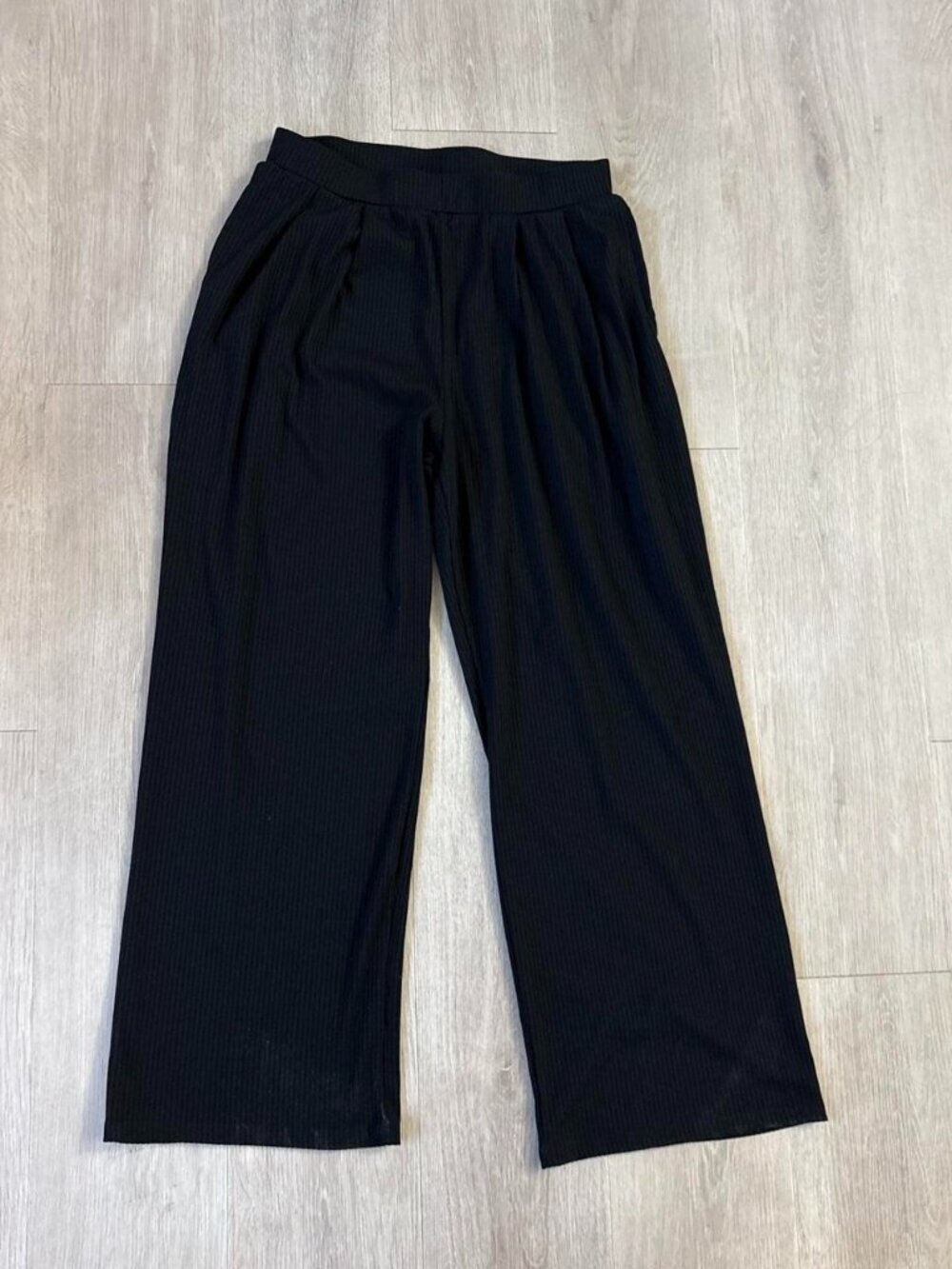 Women’s Black Ribbed Wide Leg Pants Size Large Great Condition